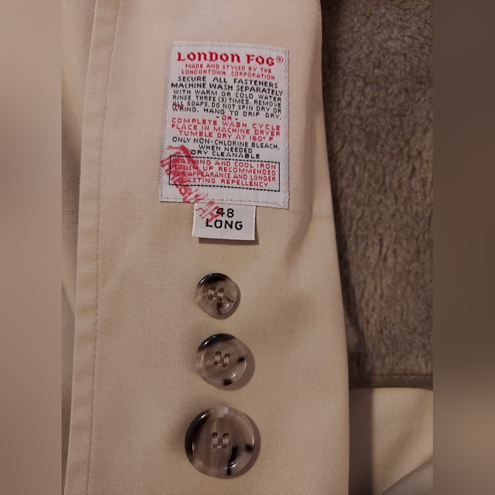 London Fog Vintage Beige Trench Coat With Removable Faux Fur Lining 48L NWOT - Picture 5 of 7